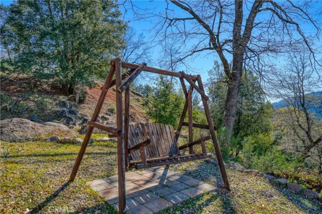 9183 Fox, Cobb, CA 95426