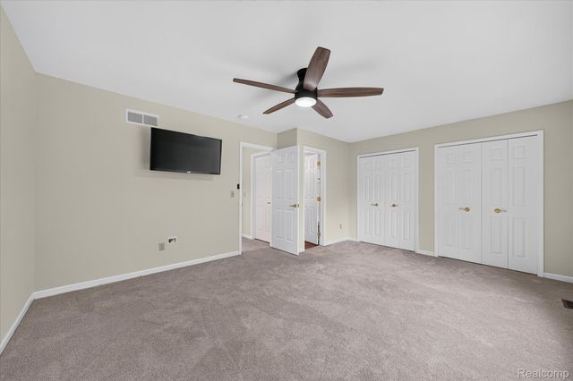 5022 Langdon Drive, Brighton Township, MI 48114