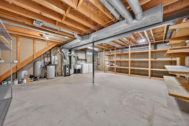 5022 Langdon Drive, Brighton Township, MI 48114