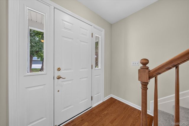 5022 Langdon Drive, Brighton Township, MI 48114