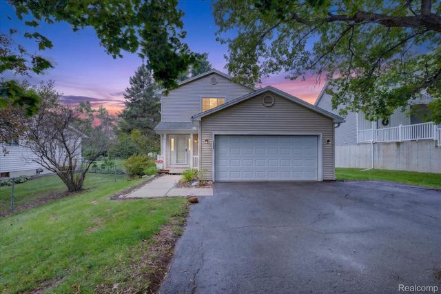 5022 Langdon Drive, Brighton Township, MI 48114