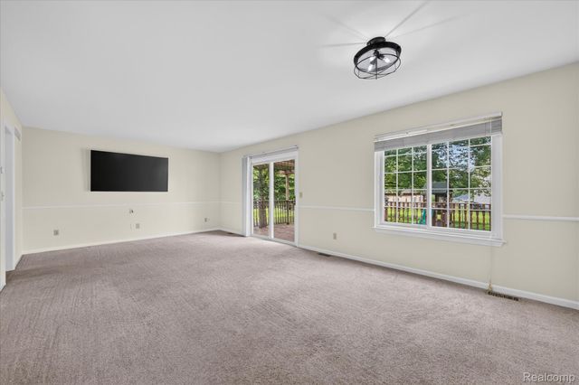 5022 Langdon Drive, Brighton Township, MI 48114
