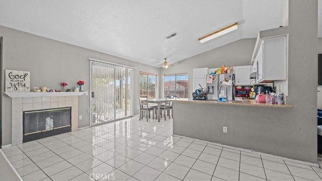 15711 Garnet, Victorville, CA 92394