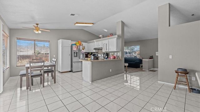 15711 Garnet, Victorville, CA 92394