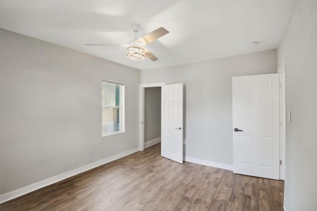 537 Harrison Street, Gary, IN 46402