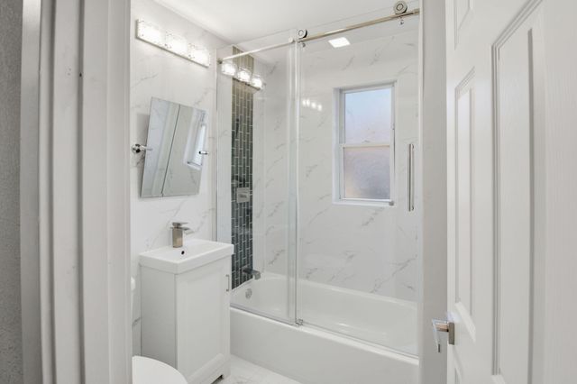 537 Harrison Street, Gary, IN 46402