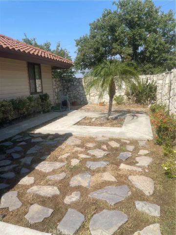 5005 Mariposa Drive, San Bernardino, CA 92404