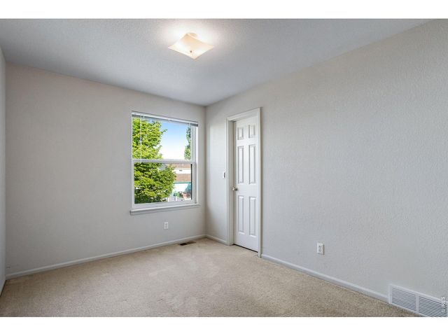 717 Chalk Ave, Loveland, CO 80537