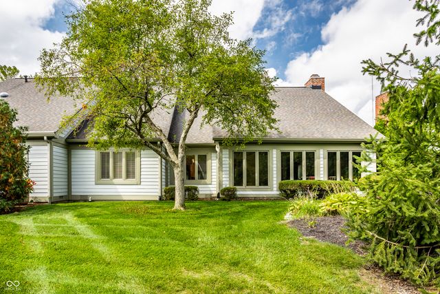 9271 Spring Lakes Drive, Indianapolis, IN 46260