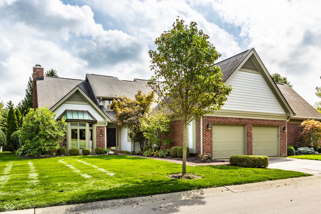 9271 Spring Lakes Drive, Indianapolis, IN 46260