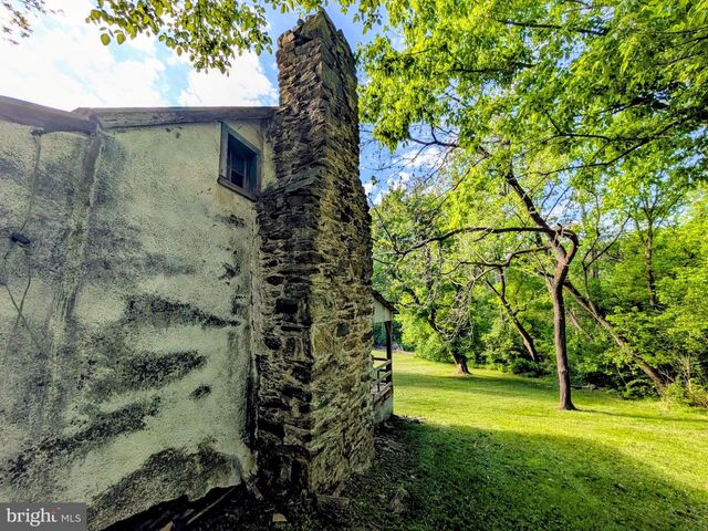 189 PIEDMONT ORCHARD RD, Linden, VA 22642