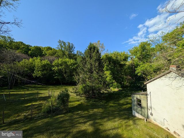 189 PIEDMONT ORCHARD RD, Linden, VA 22642