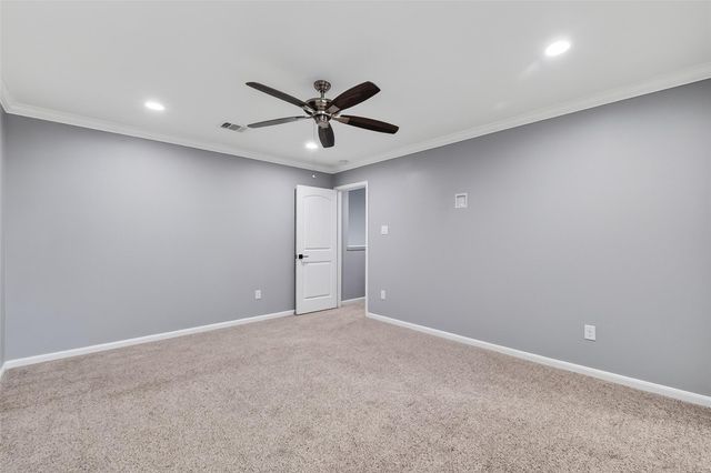 2050 Bravos Manor Lane, Fresno, TX 77545