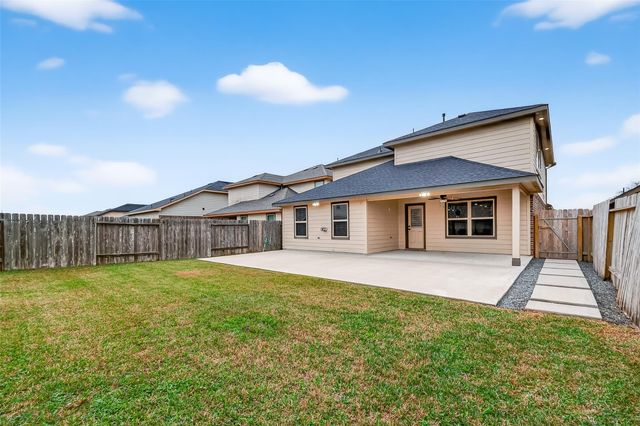 2050 Bravos Manor Lane, Fresno, TX 77545