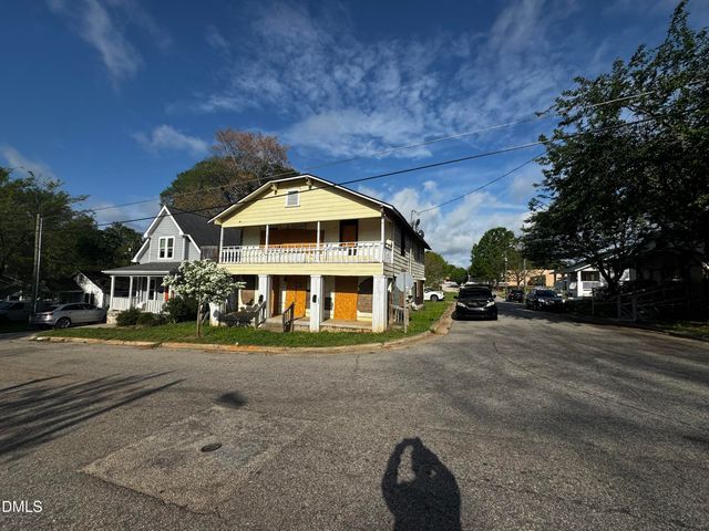102 S Fisher Street, Raleigh, NC 27610