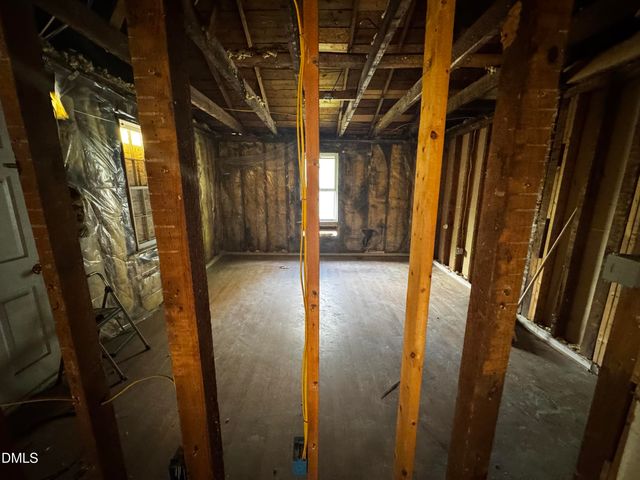 102 S Fisher Street, Raleigh, NC 27610