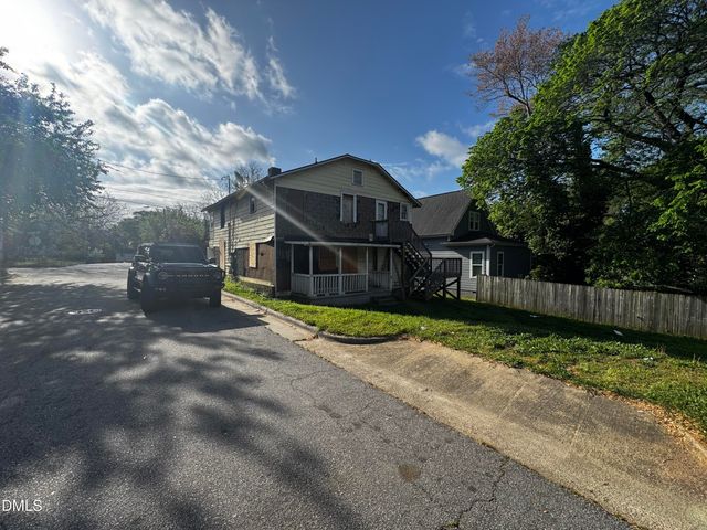 102 S Fisher Street, Raleigh, NC 27610