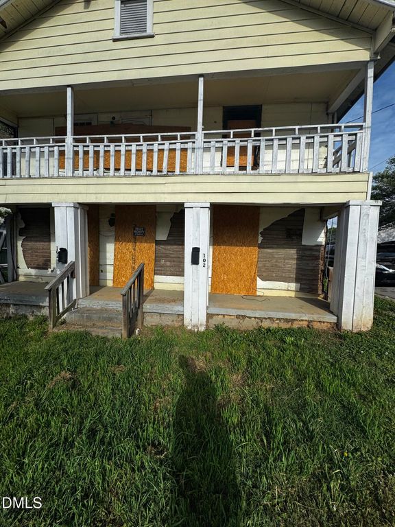 102 S Fisher Street, Raleigh, NC 27610