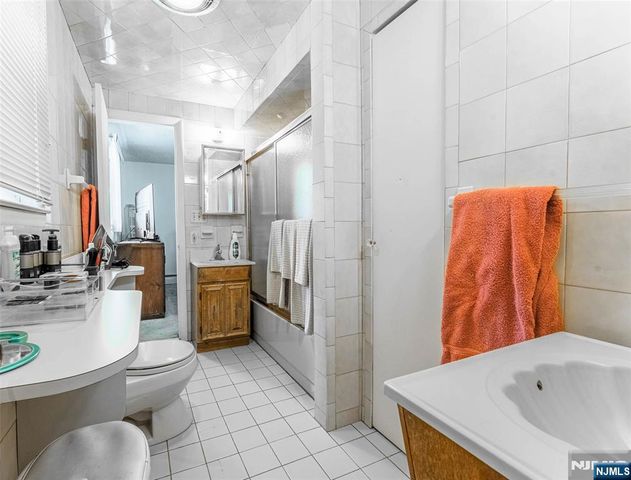 1806 Rensselaer Road, Teaneck, NJ 07666