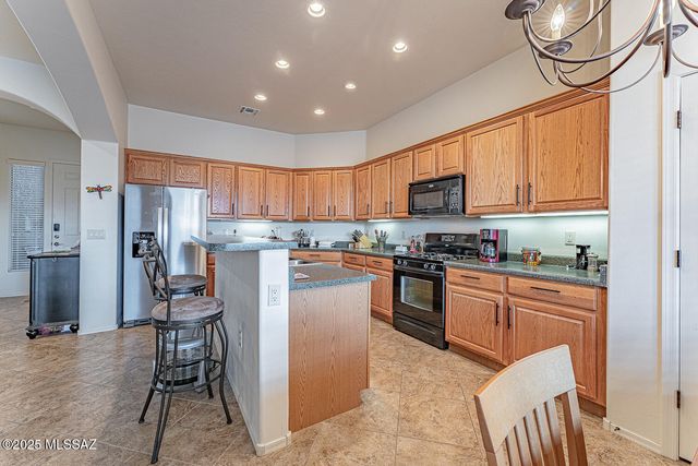 5937 S Scarlet Sky Place, Green Valley, AZ 85622