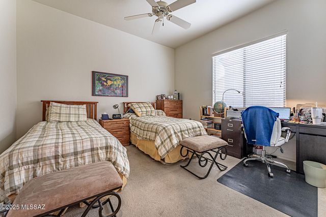 5937 S Scarlet Sky Place, Green Valley, AZ 85622