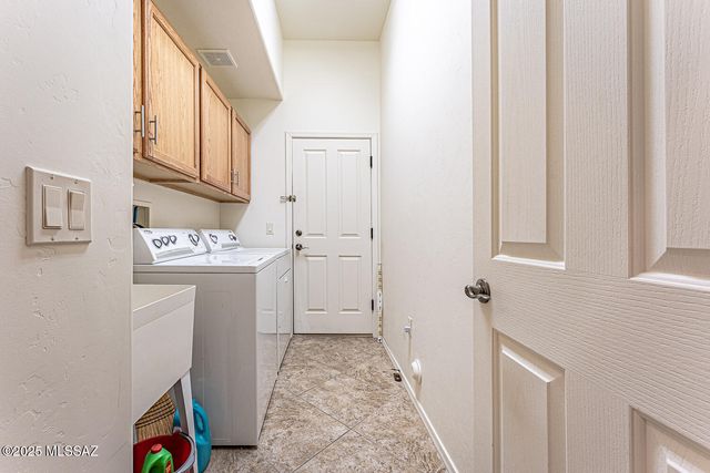 5937 S Scarlet Sky Place, Green Valley, AZ 85622