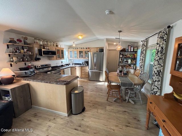 2063 W Gueneveres WAY, Post Falls, ID 83854