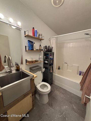 2063 W Gueneveres WAY, Post Falls, ID 83854