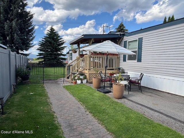 2063 W Gueneveres WAY, Post Falls, ID 83854