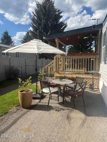 2063 W Gueneveres WAY, Post Falls, ID 83854