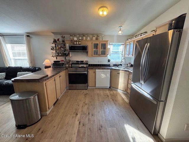 2063 W Gueneveres WAY, Post Falls, ID 83854
