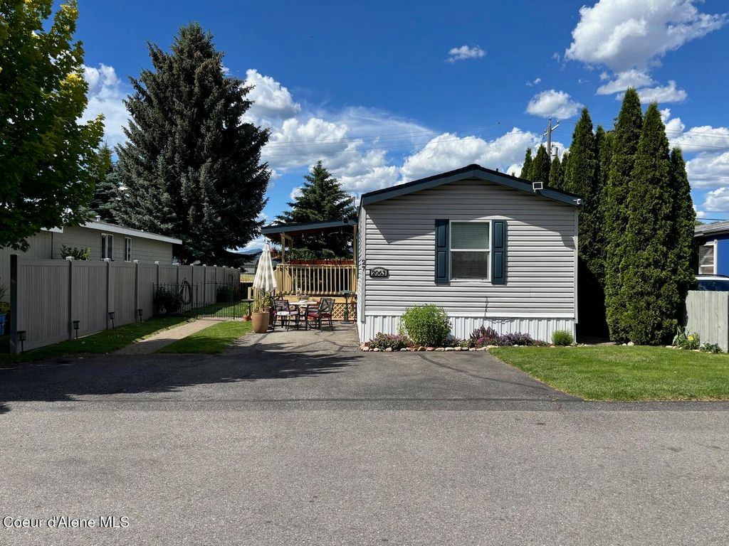 2063 W Gueneveres WAY, Post Falls, ID 83854