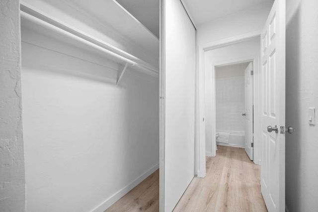 3751 Harrison St 102, Oakland, CA 94611