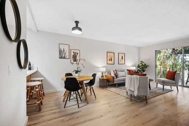 3751 Harrison St 102, Oakland, CA 94611