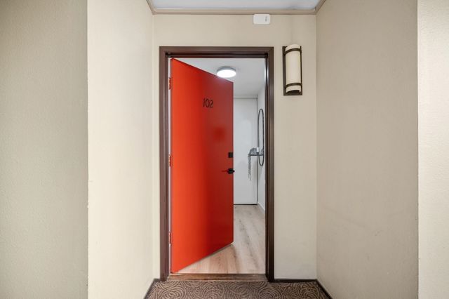 3751 Harrison St 102, Oakland, CA 94611