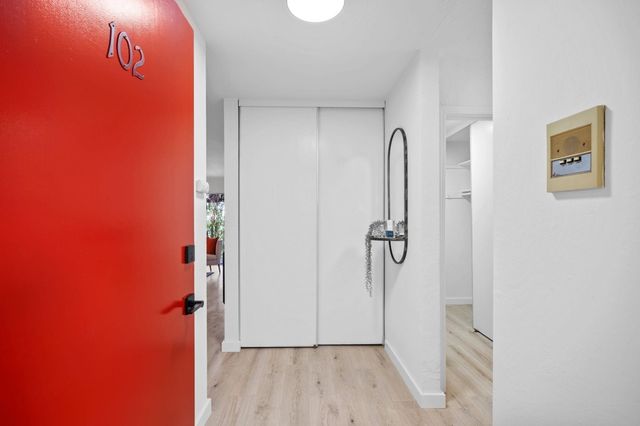 3751 Harrison St 102, Oakland, CA 94611