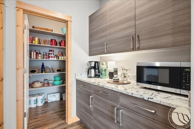 6814 Skycrest Drive, Billings, MT 59106