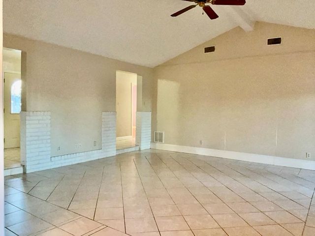 418 SUNSET DR, Georgetown, TX 78628