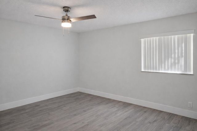 2613 SW Natura Avenue, Deerfield Beach, FL 33441