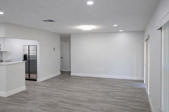 2613 SW Natura Avenue, Deerfield Beach, FL 33441