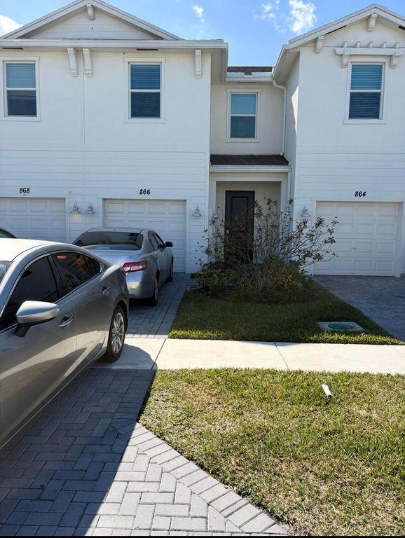 866 SE Grovebush Lane, Port St. Lucie, Port St Lucie, FL 34984