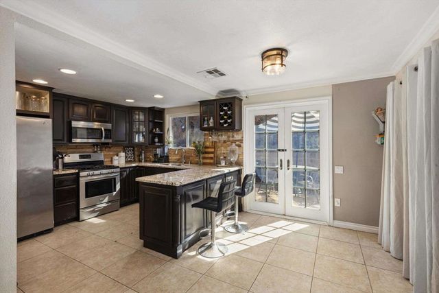 324 Patrick Dr, El Cajon, CA 92019