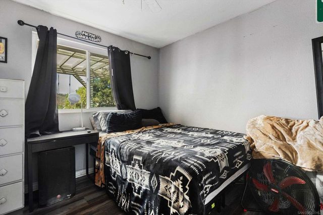 324 Patrick Dr, El Cajon, CA 92019