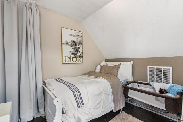 324 Patrick Dr, El Cajon, CA 92019