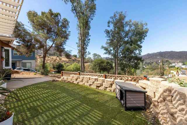 324 Patrick Dr, El Cajon, CA 92019