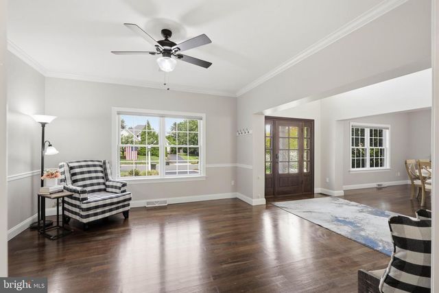 1146 S BRISTOL DR, Lititz, PA 17543