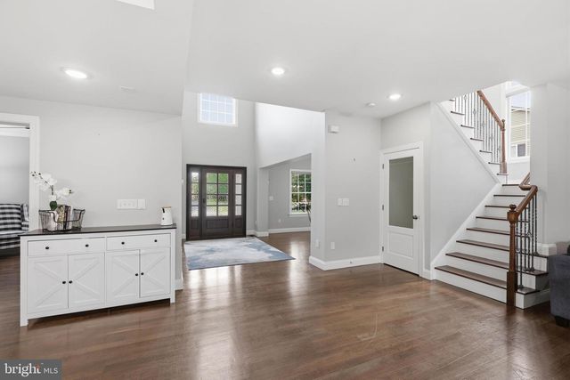 1146 S BRISTOL DR, Lititz, PA 17543
