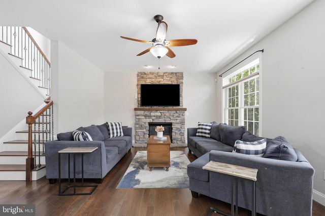 1146 S BRISTOL DR, Lititz, PA 17543