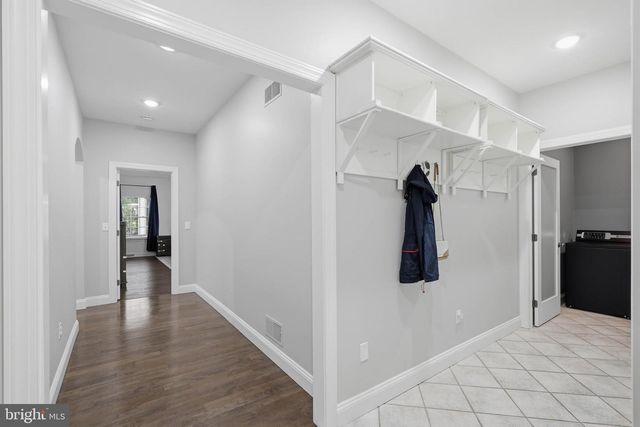 1146 S BRISTOL DR, Lititz, PA 17543