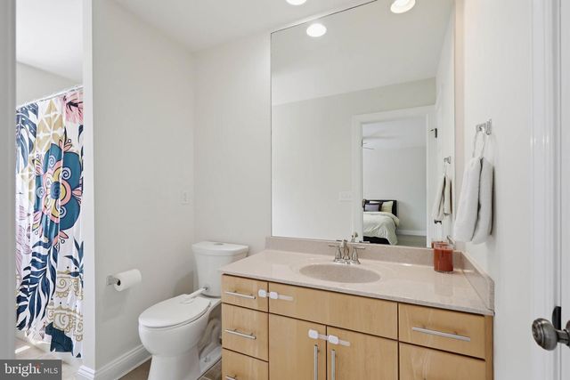 1146 S BRISTOL DR, Lititz, PA 17543